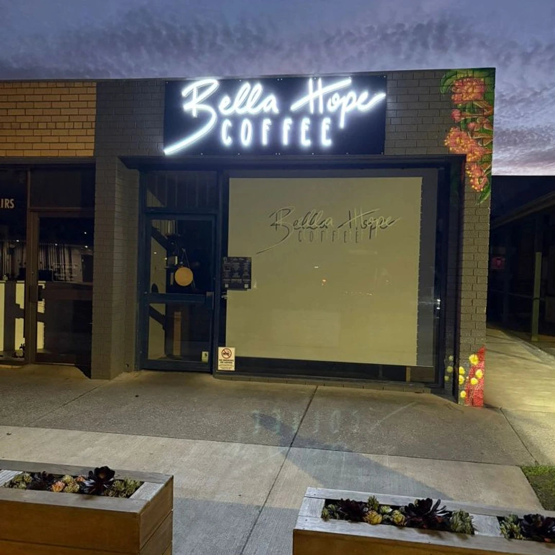Frontlit 3D LED Sign – Custom Lighted Letter Sign for Shops & Cafés