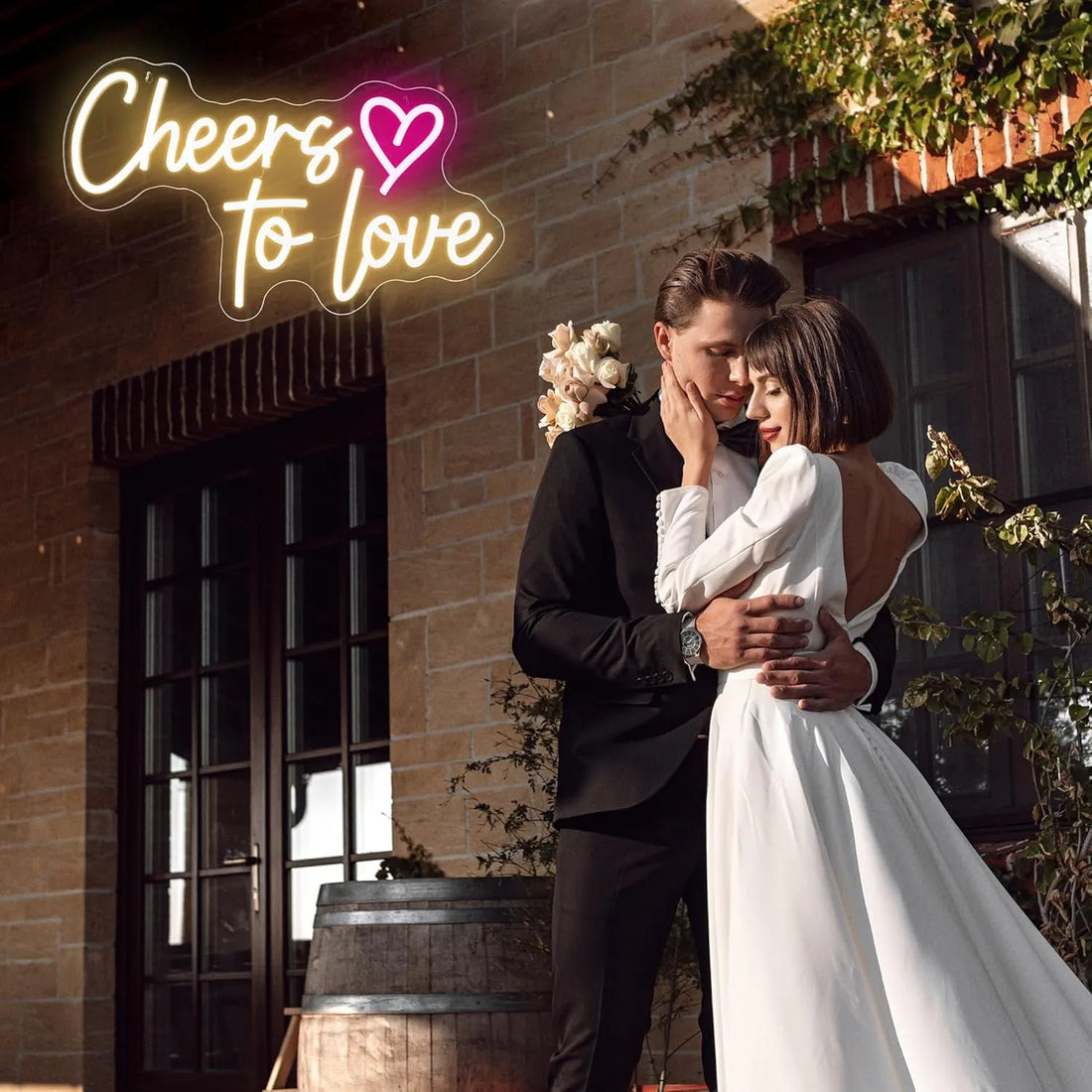 "Cheers to Love" Neon Sign - Wedding LED Gift
